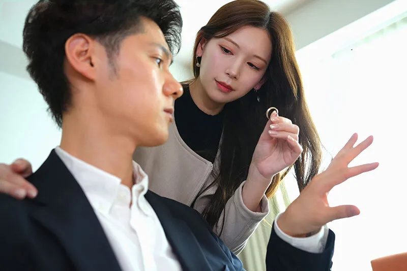 Vợ yêu đi đi giã ngoại, gã chồng ở nhà bị nhỏ em bà xã gạ phang không trượt phát nào